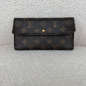 LV SARAH LEATHER WALLET